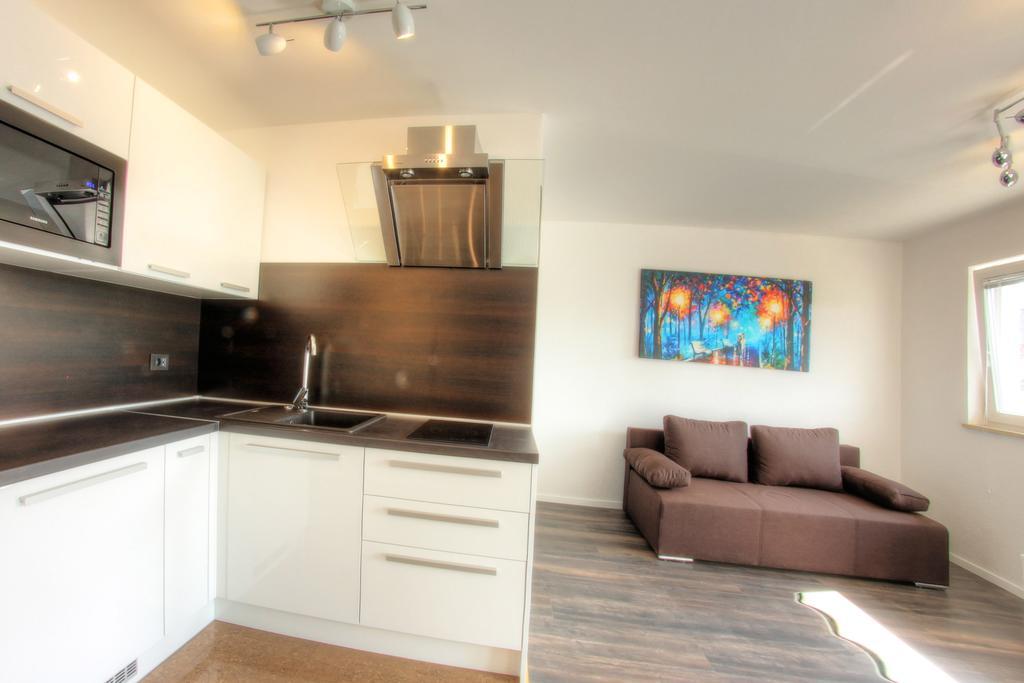 Apartments Nebuloza ロヴィニ エクステリア 写真